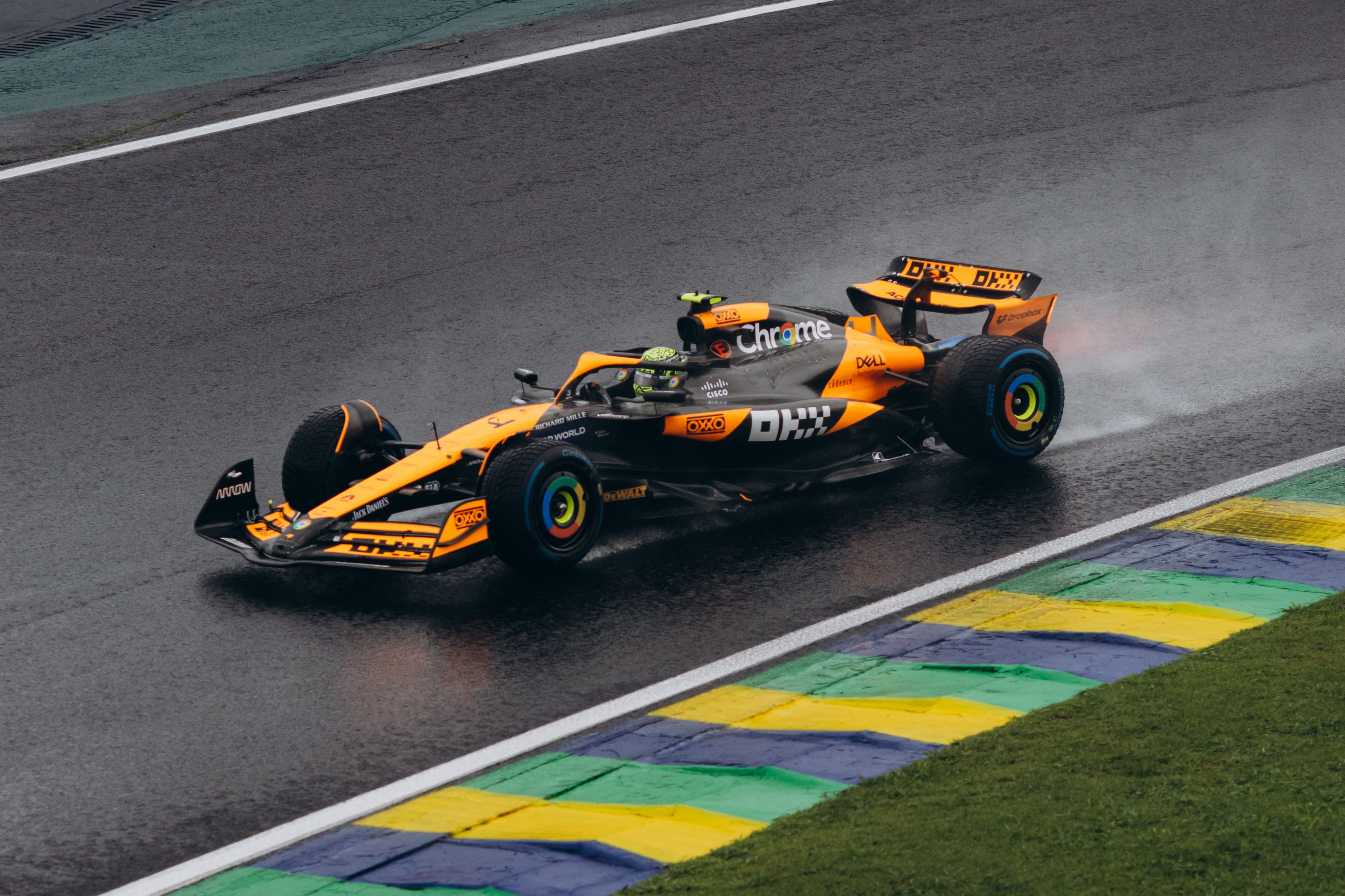 F1 Grand Premio de São Paulo — paquete de viaje con 787 Rumbos